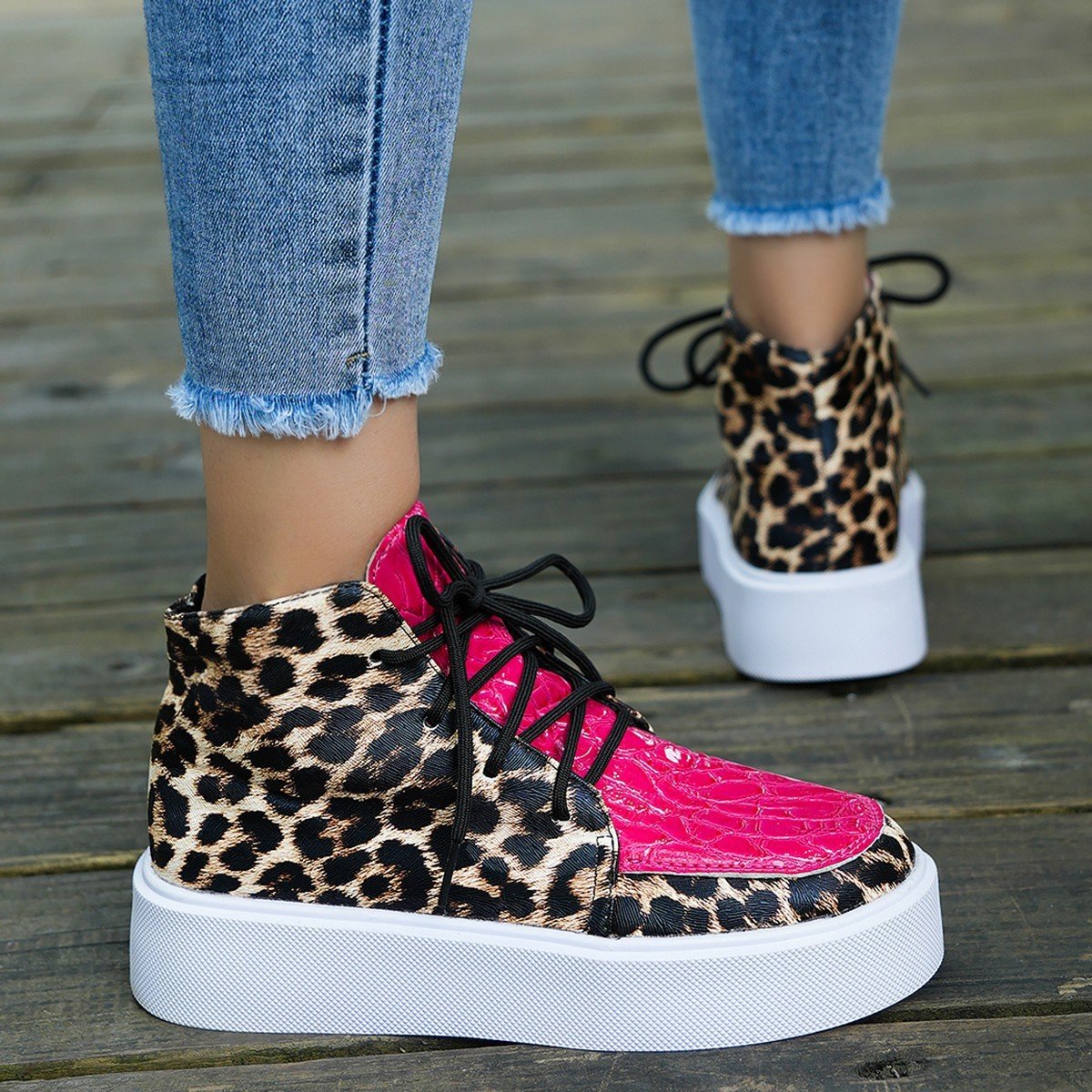 Autumn New High-top Leopard Print Flat-heeled Platform Lace Color Block Casual Women's Shoes – Bild 4
