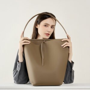 Idle Style Leather Large Capacity One-shoulder Bucket Bag