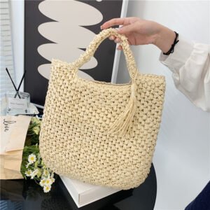 Simple And Large Capacity Single Shoulder Woven Bag