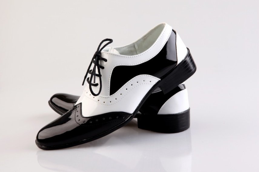 Black-and-white fashionable men's shoes – Bild 2