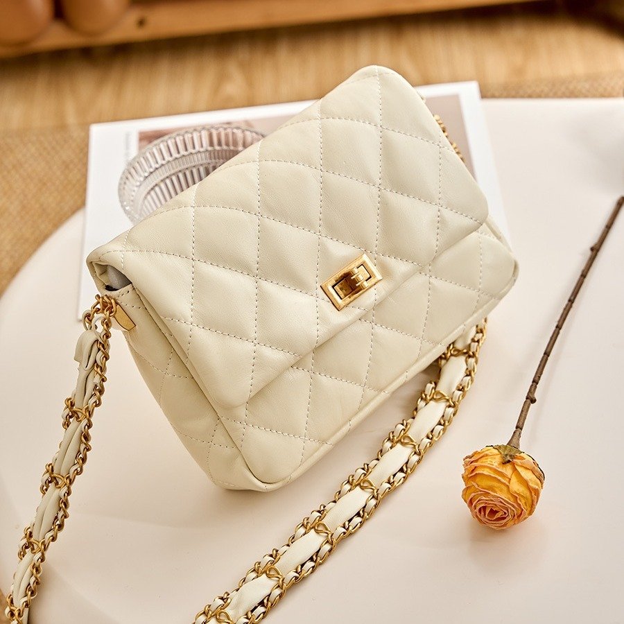 New Black Gold Castle Messenger Bag – Bild 3