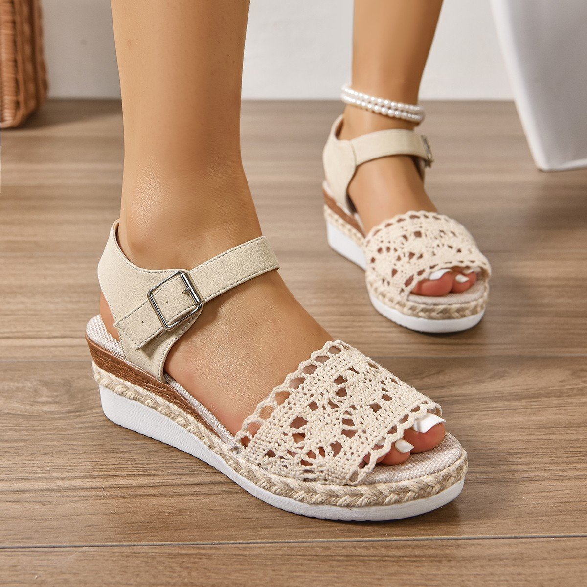 New European And American Peep Toe Fashion Comfortable Wedge Platform Buckle Strap Plus Size Sandals – Bild 6