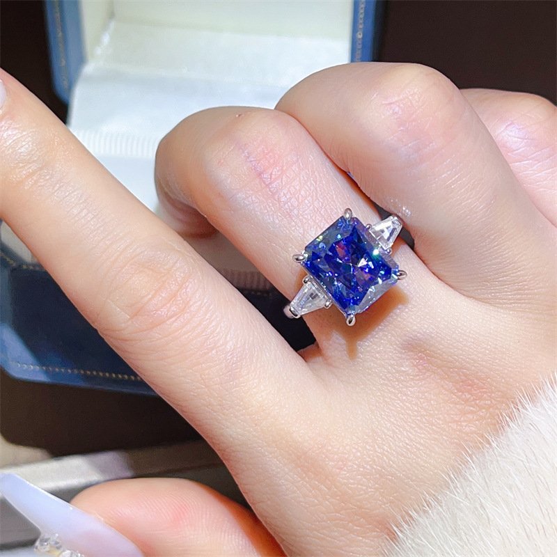 Sapphire Blue Ledean 5 Karat Moissanite Ring – Bild 3