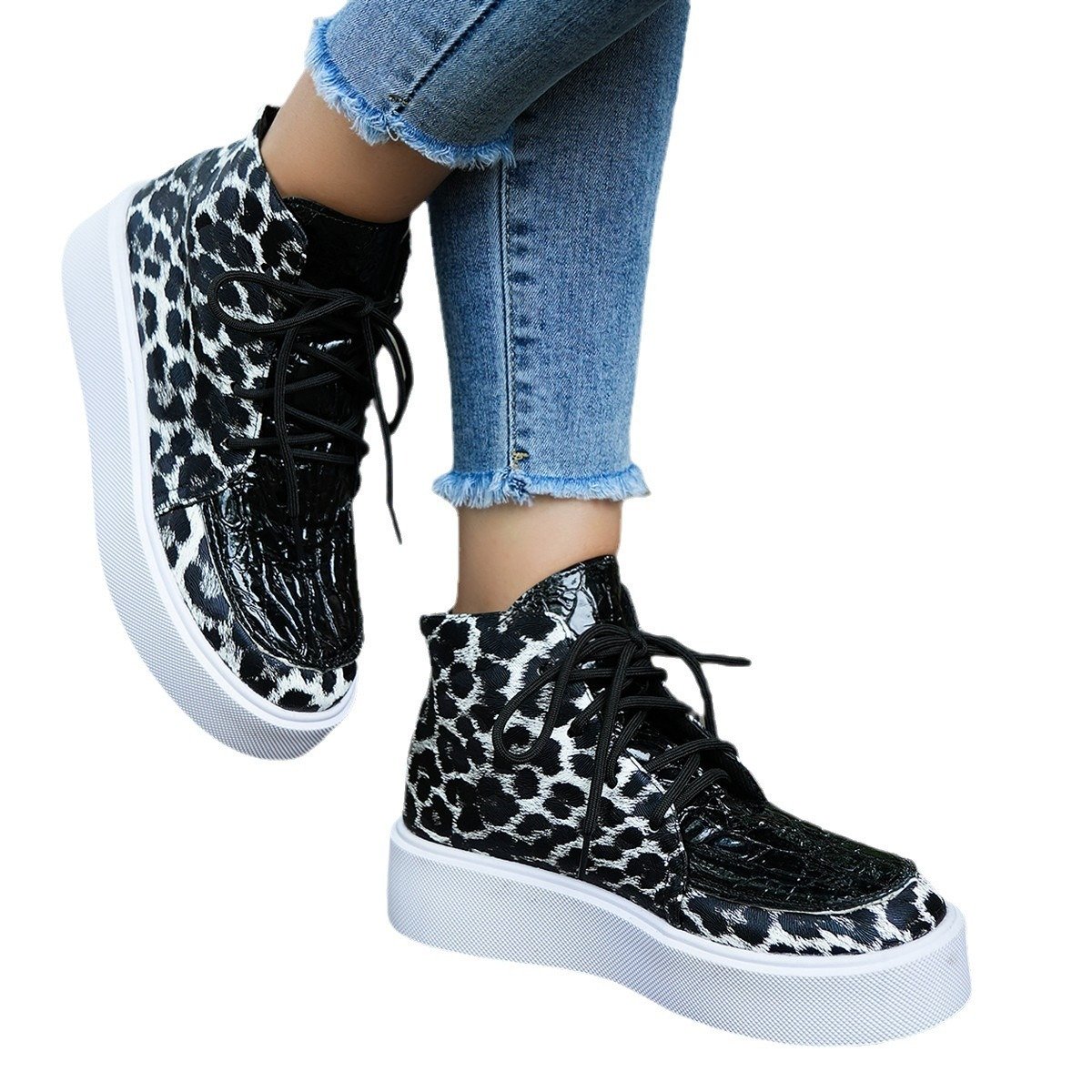 Autumn New High-top Leopard Print Flat-heeled Platform Lace Color Block Casual Women's Shoes – Bild 5